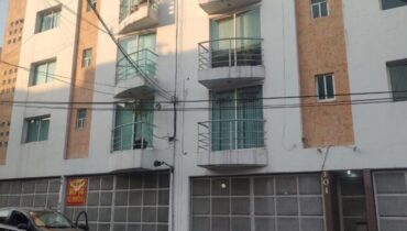 Depto amplio, iluminado, a un Lado de Satélite y Mundo E