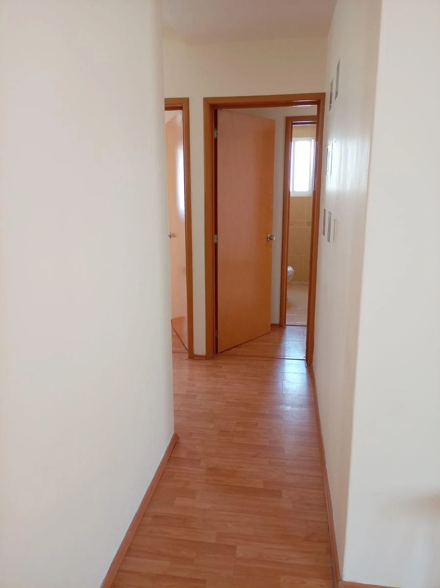 Depto amplio, iluminado, a un Lado de Satélite y Mundo E