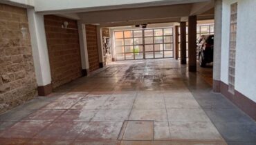 Depto amplio, iluminado, a un Lado de Satélite y Mundo E