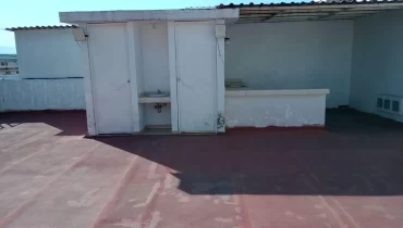 Depto amplio, iluminado, a un Lado de Satélite y Mundo E